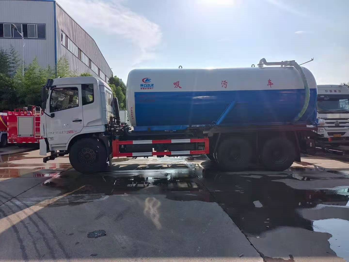 国六东风D17后双桥18立方单吸污车